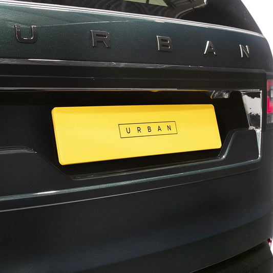 Discovery 5 Central Number Plate Kit (2017-2020)