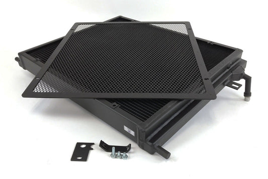 BMW F8X M3/M4/M2C Front Mount Heat Exchanger w/ Rock Guard Black