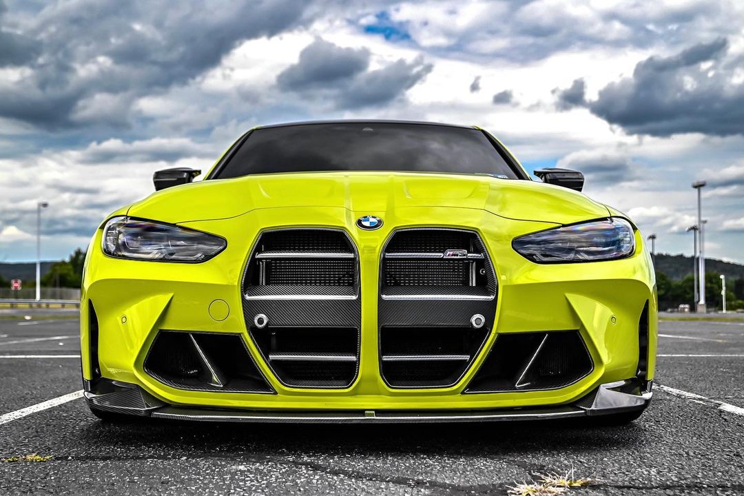 BMW G8X M3/M4/M2 Front Mount Heat Exchanger w/ Black Rock Guard