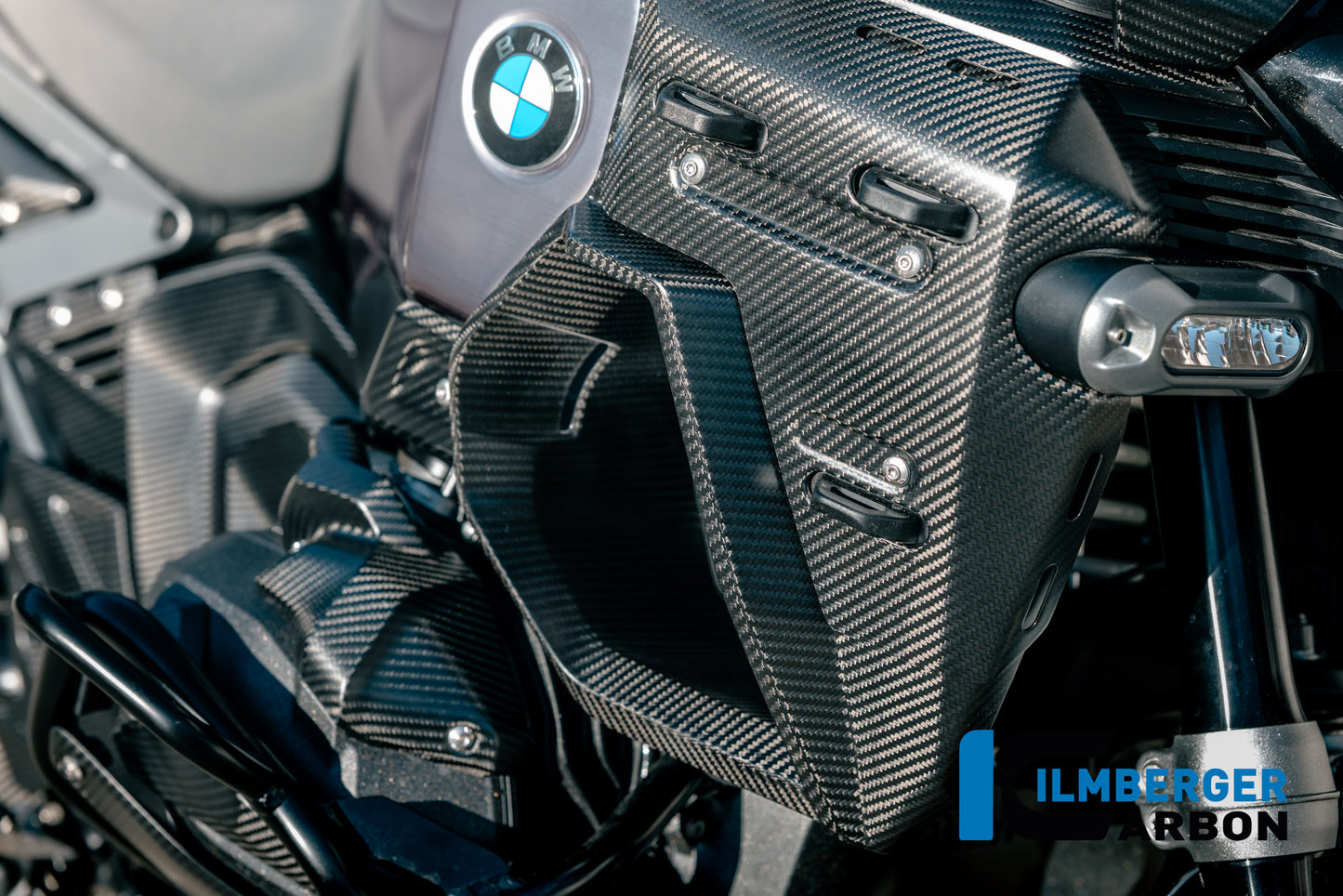 Right radiator cover with holes for luggage rack R 1300 GS Adventure