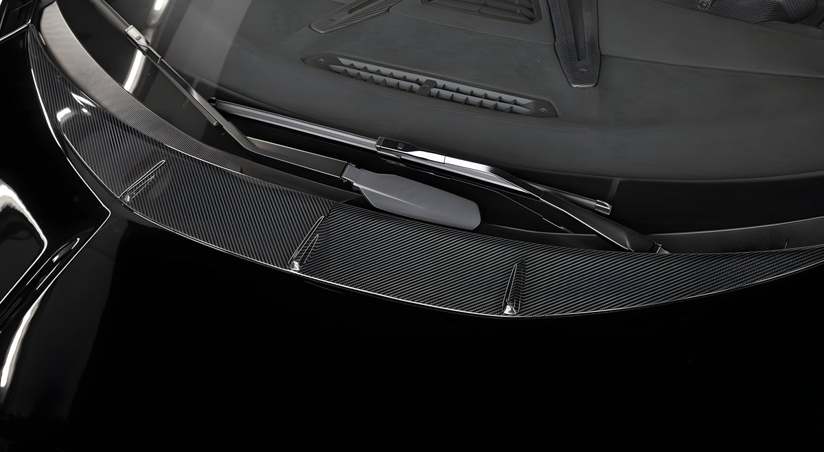 Lamborghini Revuelto Cover trunk lid visible carbon