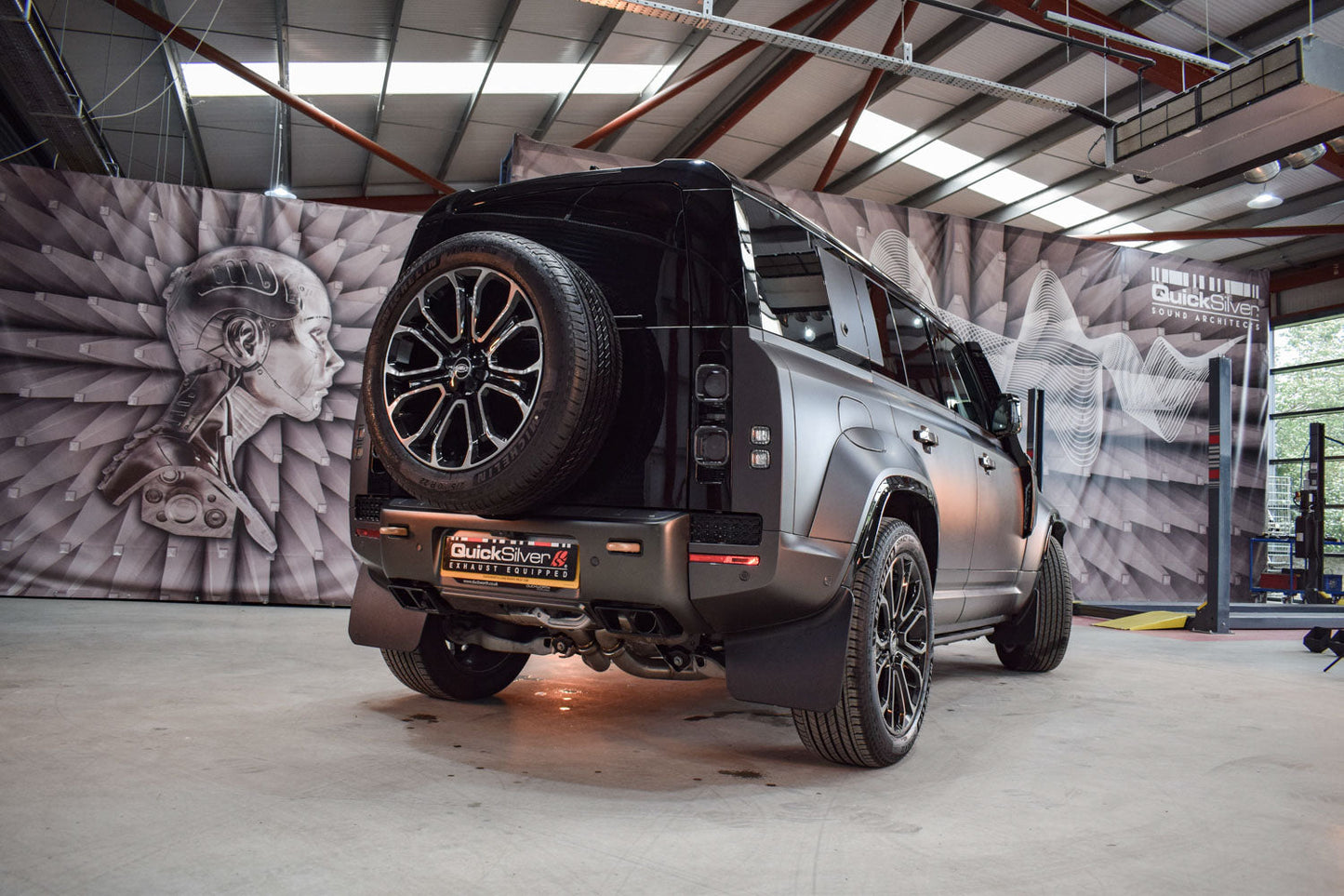 Land Rover Defender OCTA 110 P635 - with Sound Architect