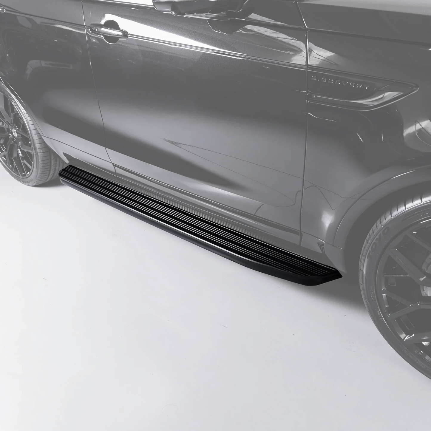 Range Rover L461 Black Shadow - Fixed Side Steps