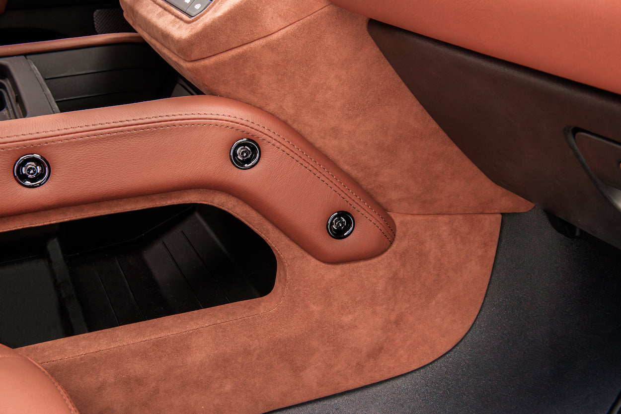 Defender L663 110/130 URBAN Interior