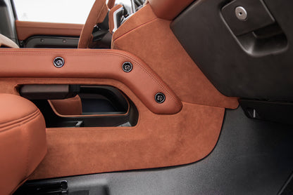 Defender L663 110/130 URBAN Interior