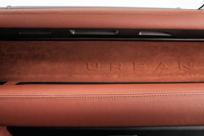 Defender L663 110/130 URBAN Interior
