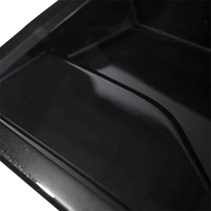 Discovery 5 Central Number Plate Kit (2017-2020)