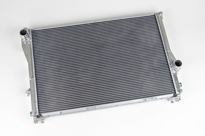 BMW M5 E39 99-03 / 540i E39 95-03 Radiator Manual (fits Auto w/ mod)