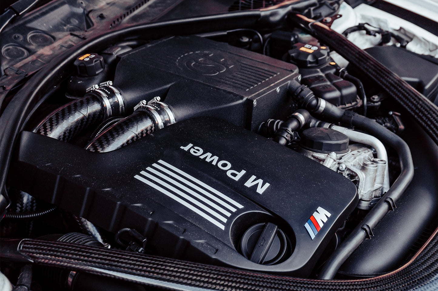 BMW F8X M3/M4/M2C Top Mount Charge Air Cooler Black