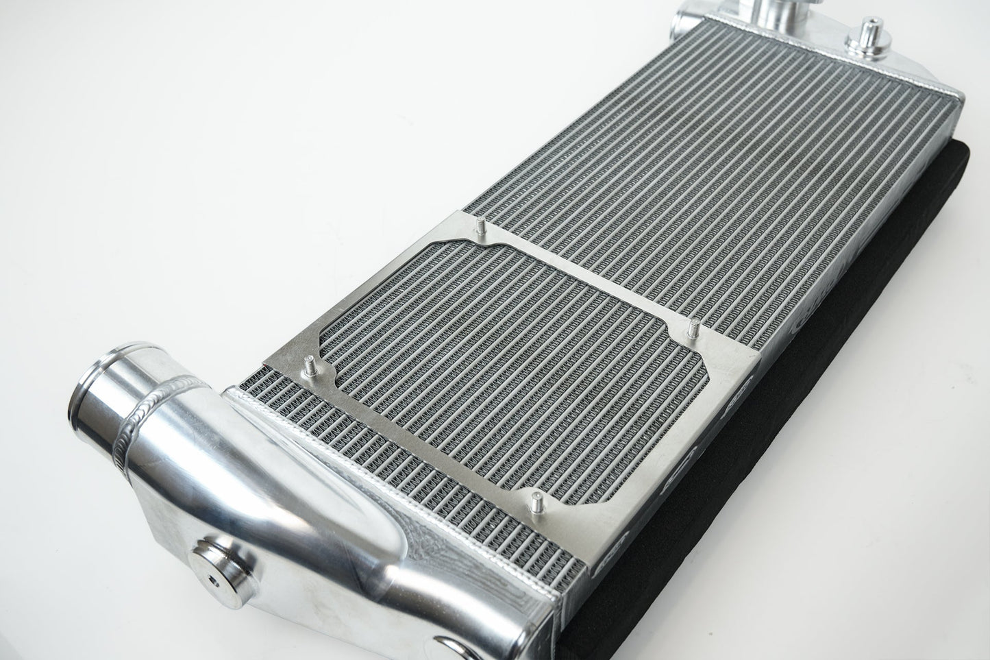Ferrari 488 GTB 15-20 / 488 Spider 16-20 / 488 Pista 19-21 / F8 Tributo/Spider 20+ Twin Intercooler Set Black