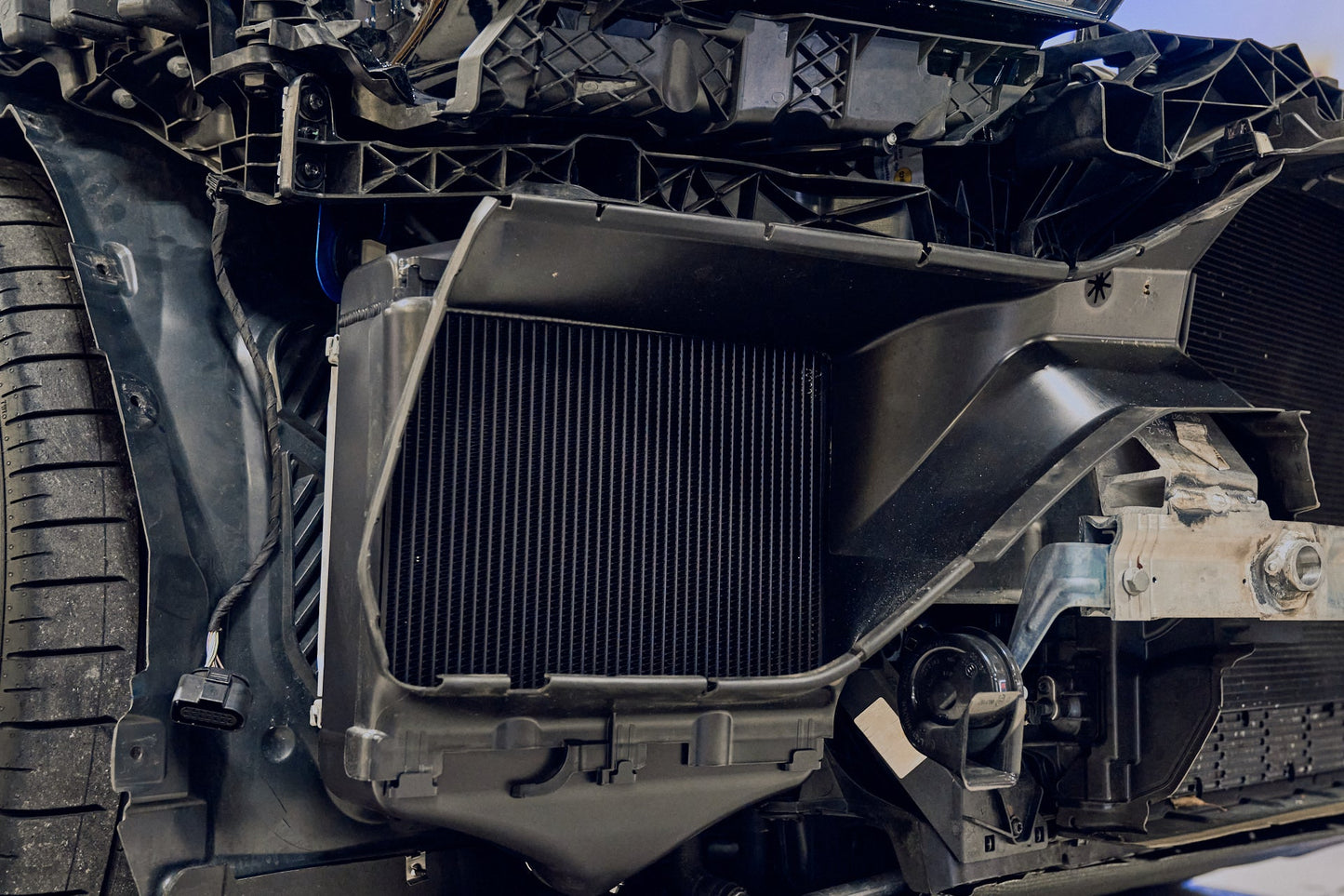 Lamborghini Urus / Audi SQ8 / SQ7 / Porsche Cayenne Twin Intercooler Set
