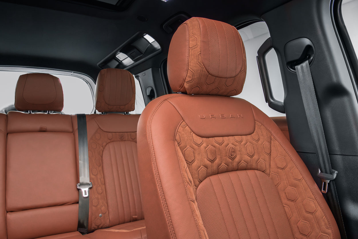 Defender L663 110/130 URBAN Interior