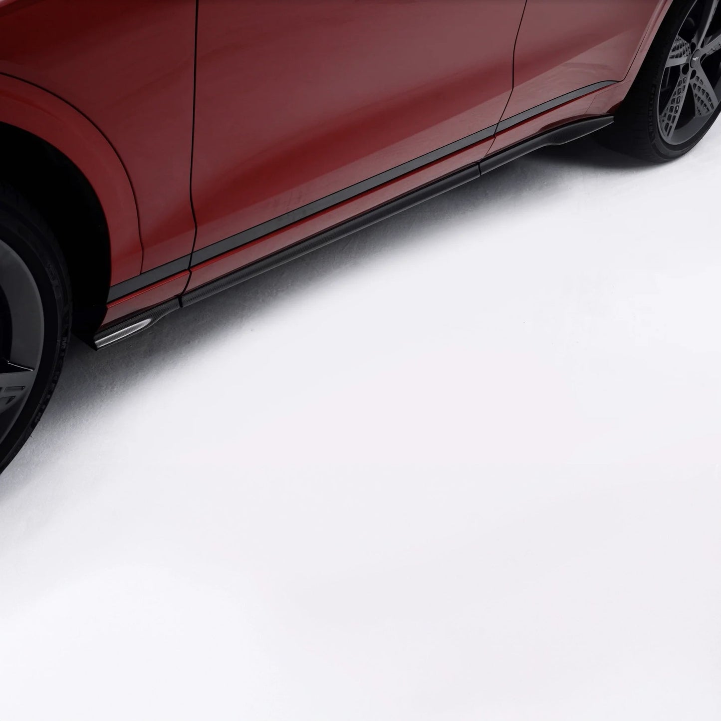 Genesis GV70 Side Skirts