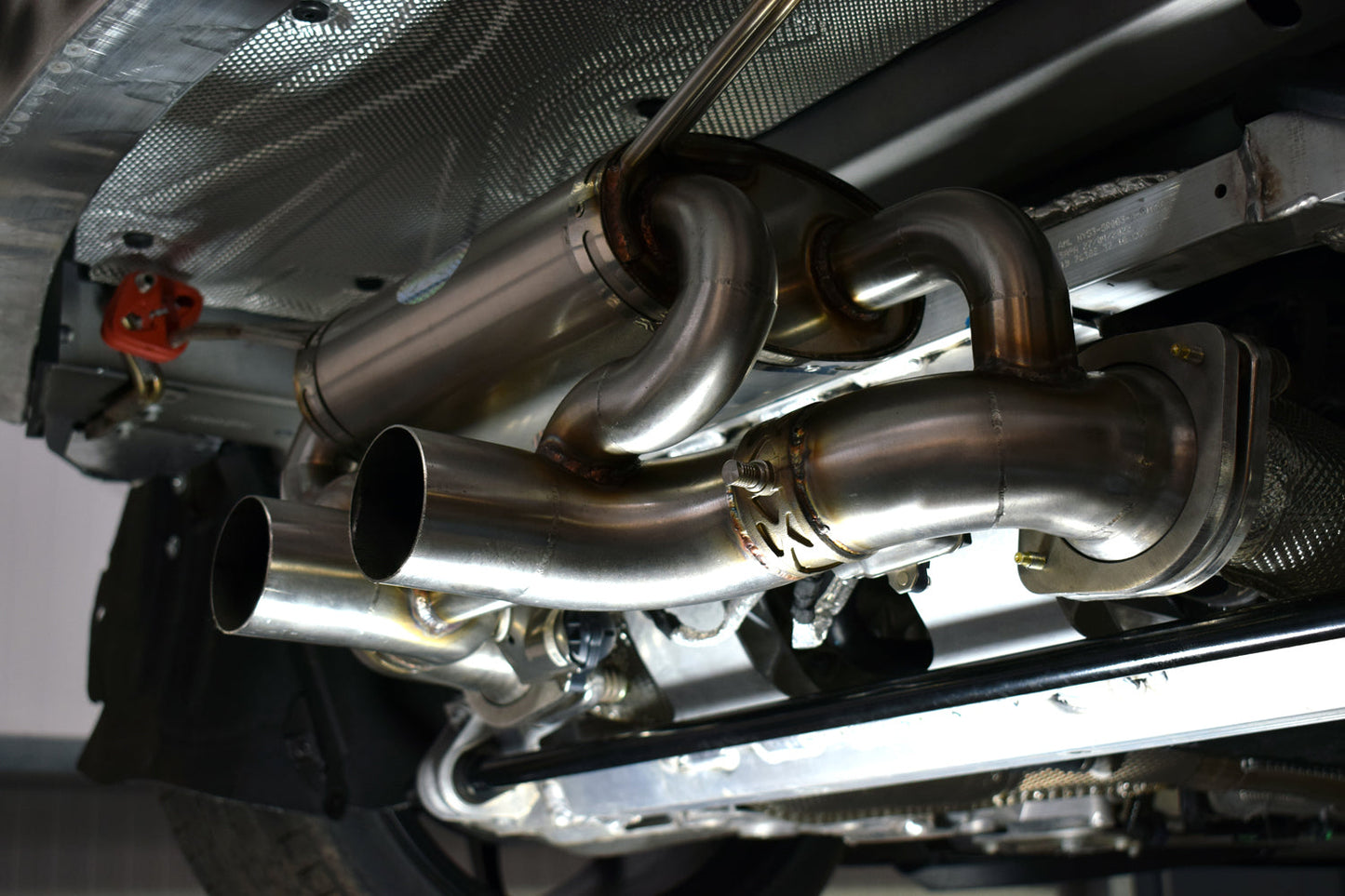 Aston Martin V12 Vantage Titan Sport System w/ Sound Architect