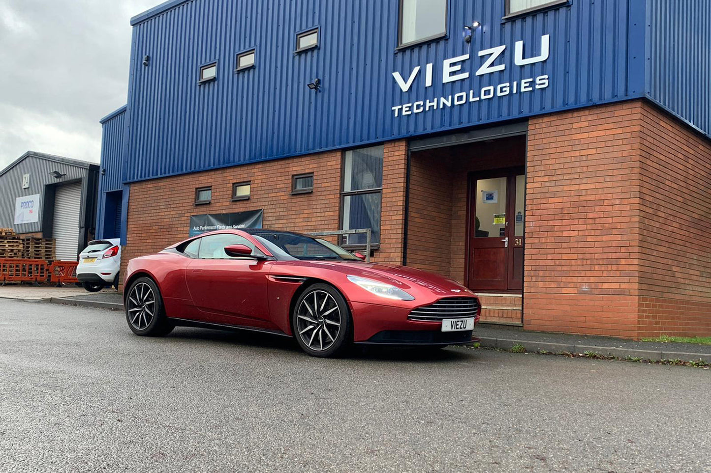 Aston Martin DB11 V12 Titan Sport System w/ Sound Architect
