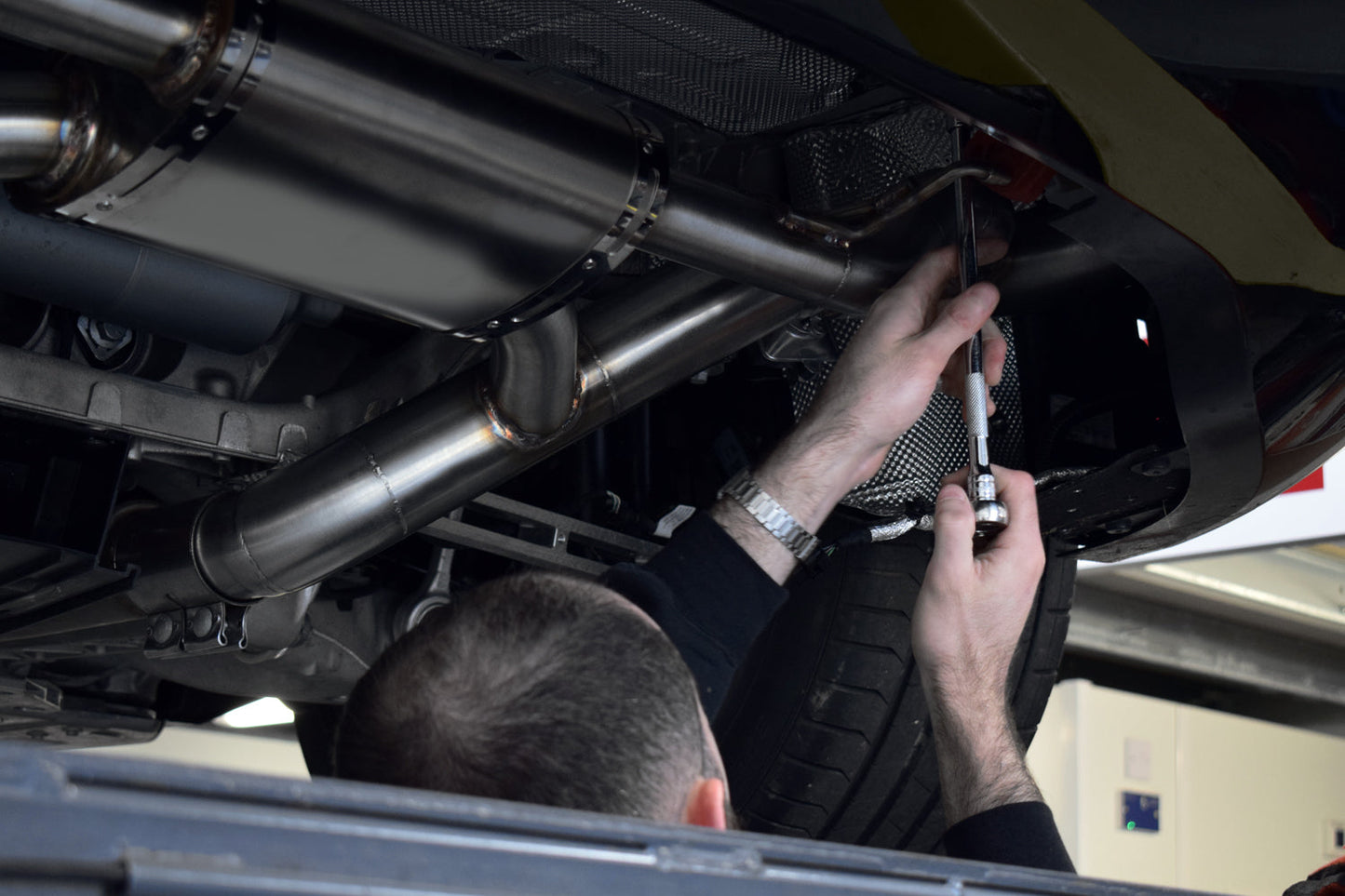 Aston Martin DBX Sport System w/ Sound Architect