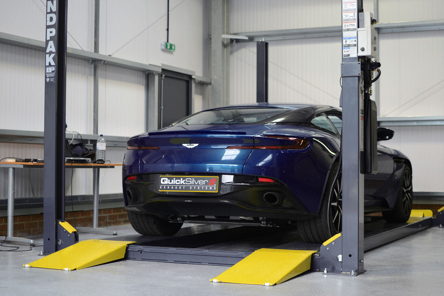 Aston Martin DB11 V8 Delete Pipes