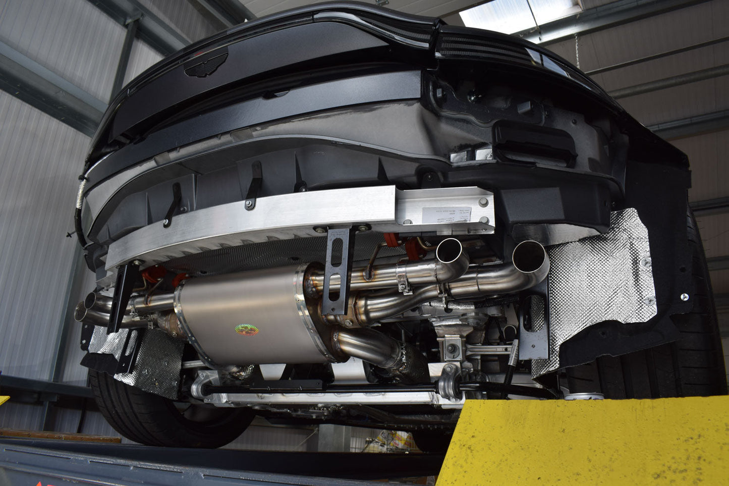 Aston Martin V8 Vantage Titan Sport System w/ Sound Architect
