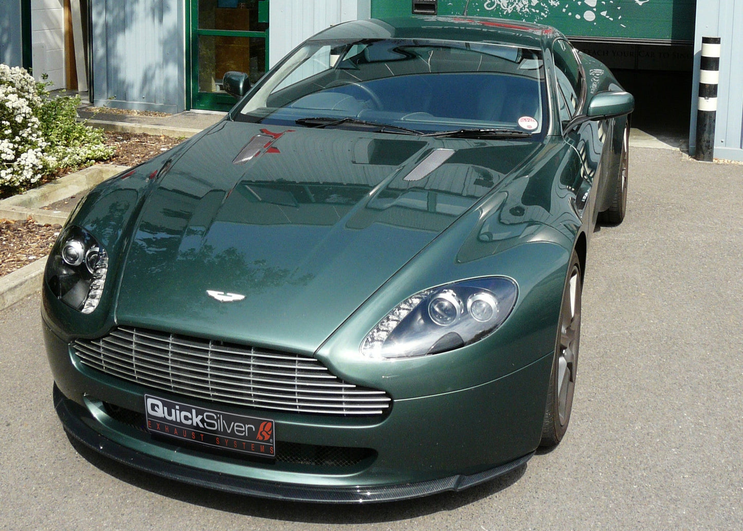 Aston Martin V8 Vantage Manifolds and Race Catalysts - Ceramic
