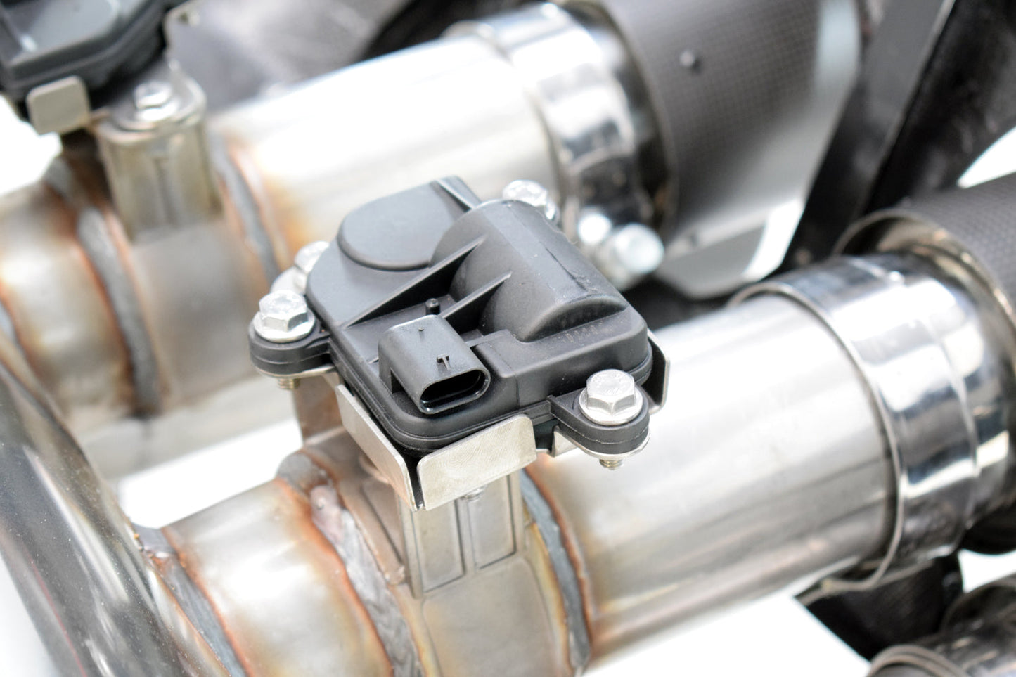 BMW M4 G82 G83 Centre Exits - Sport system w/ Sound Architect and Carbon Diffusor Kit