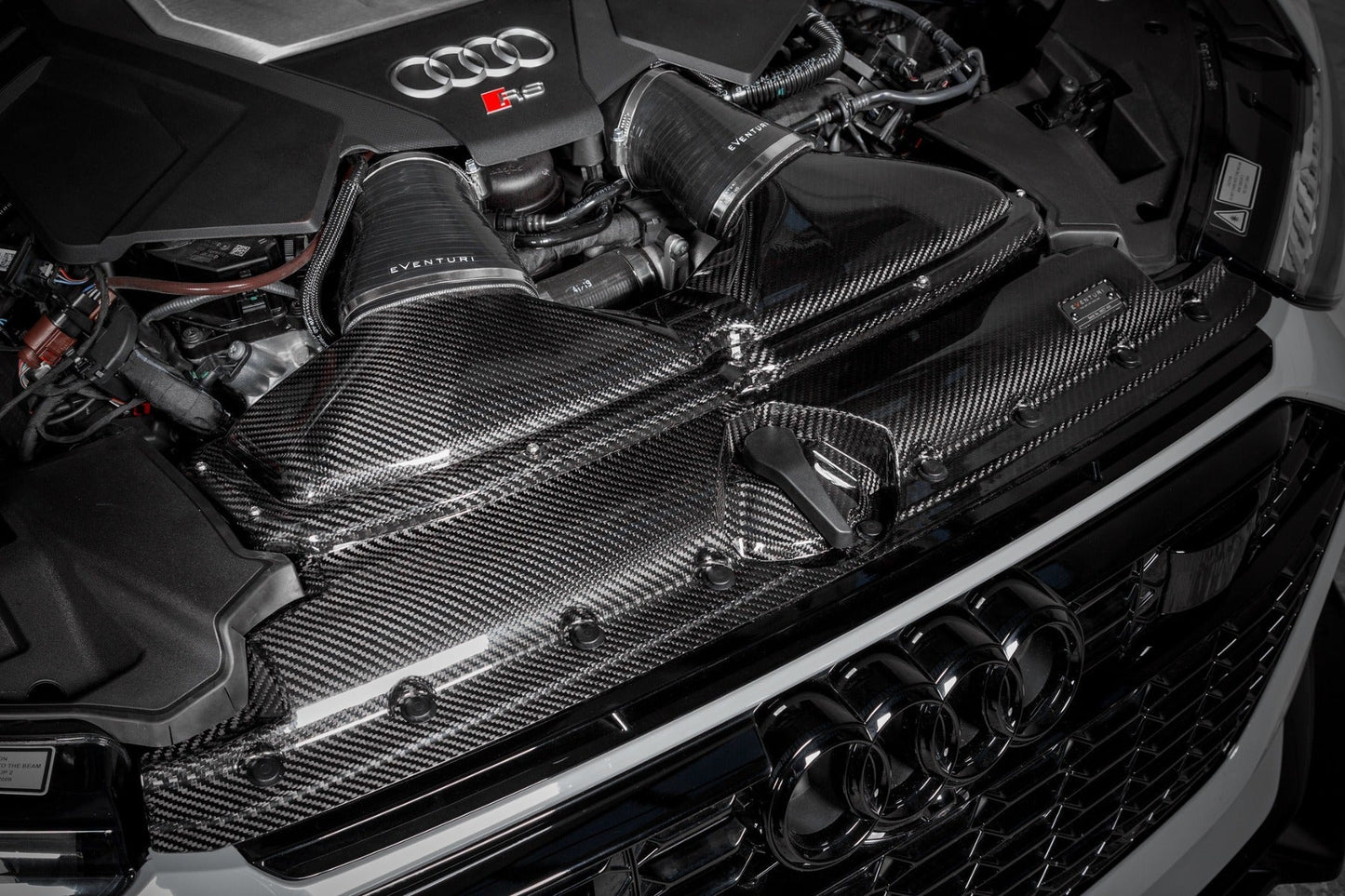 Audi C8 RS6 RS7 Black Carbon Intake