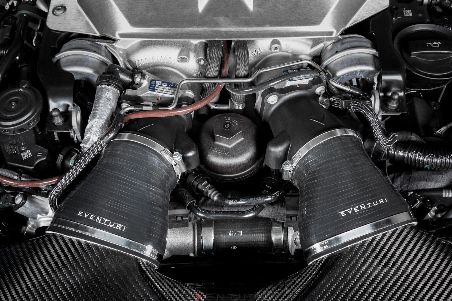 Audi C8 RS6 RS7 Black Carbon Intake