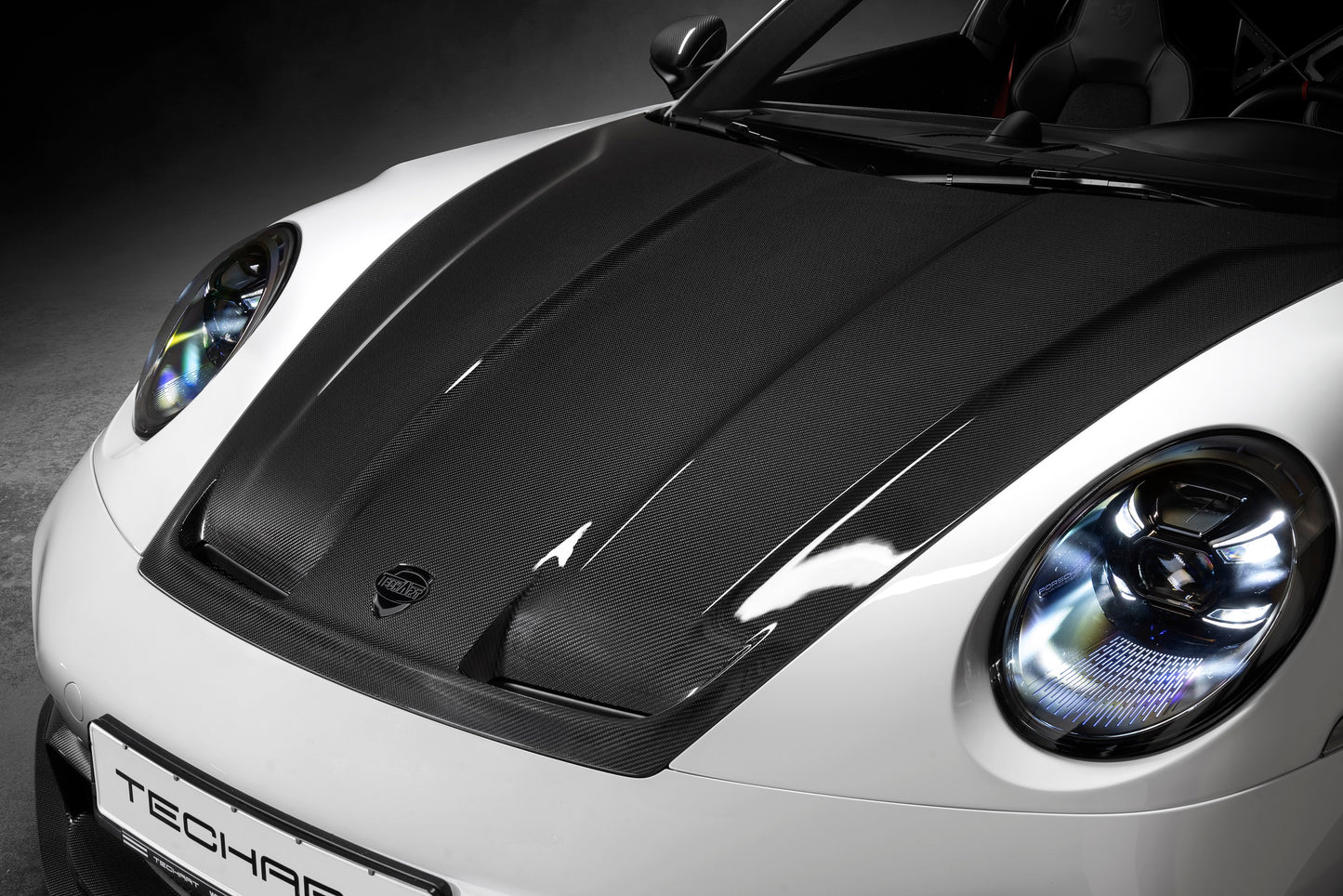 Porsche 992 Aero hood with carbon fiber duct