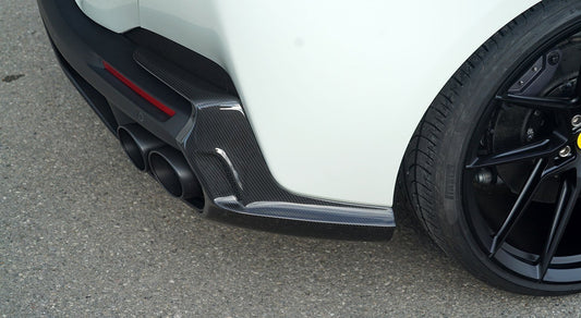 Ferrari Portofino attachment for rearbumper visible Carbon