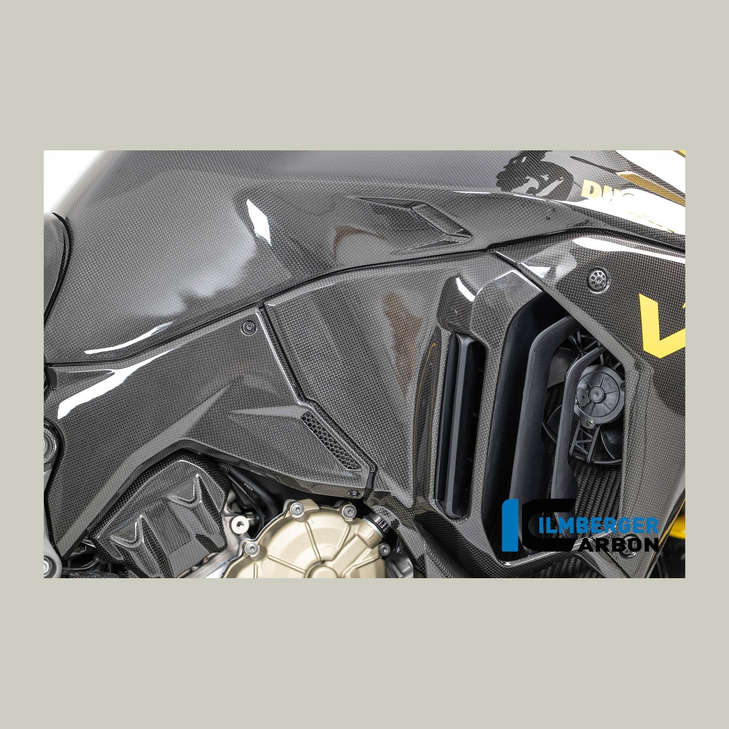 Side cover right Ducati Multistrada V4 2025