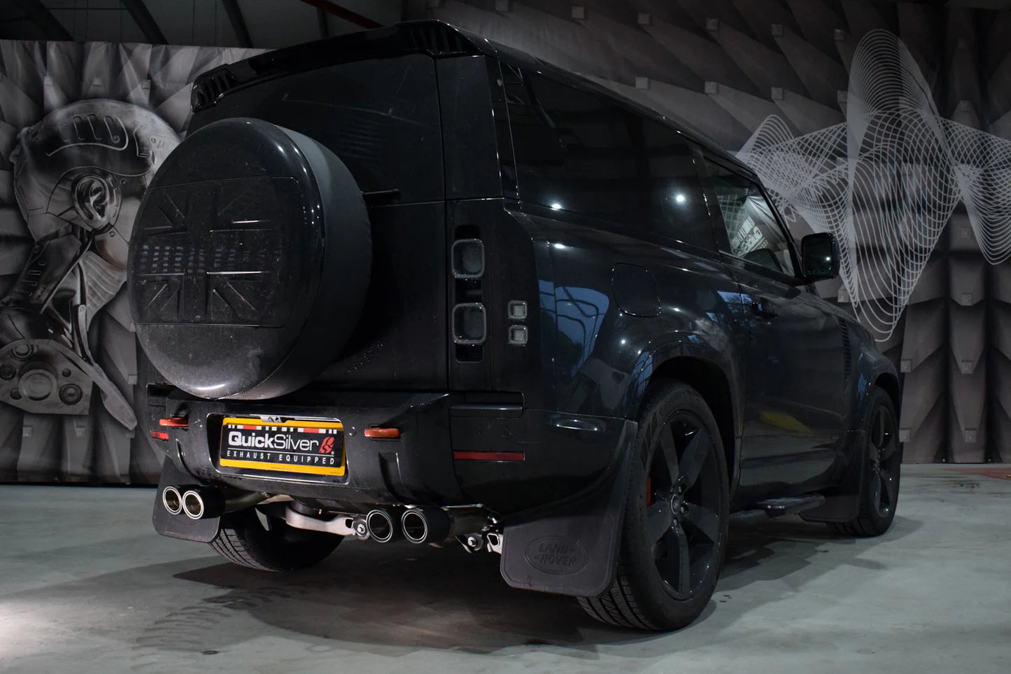 Land Rover Defender P425 V8 110 - SUPERSPORT System with Sound Architect™ (2025 on)