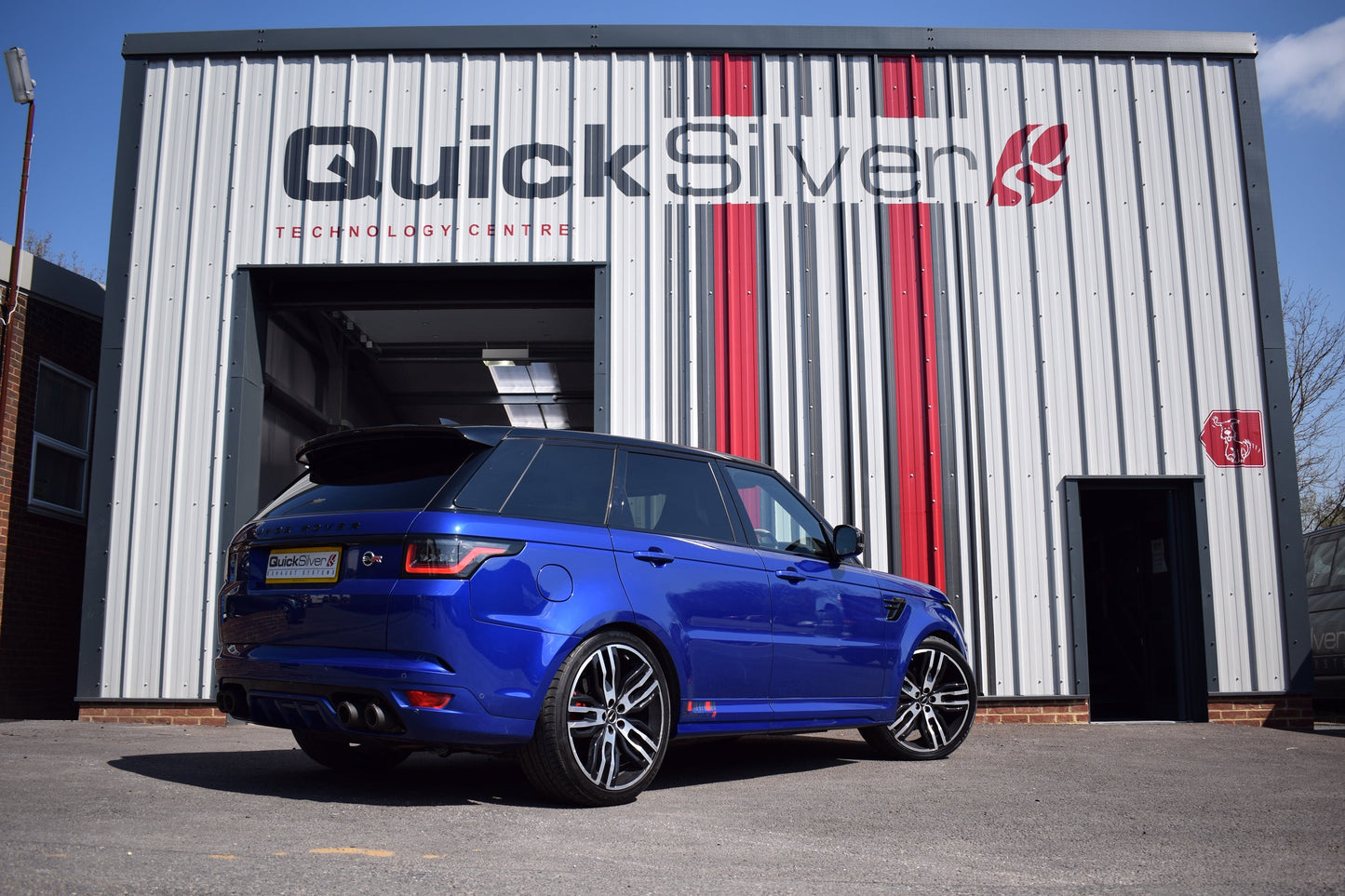 Range Rover Sport SVR Sport System