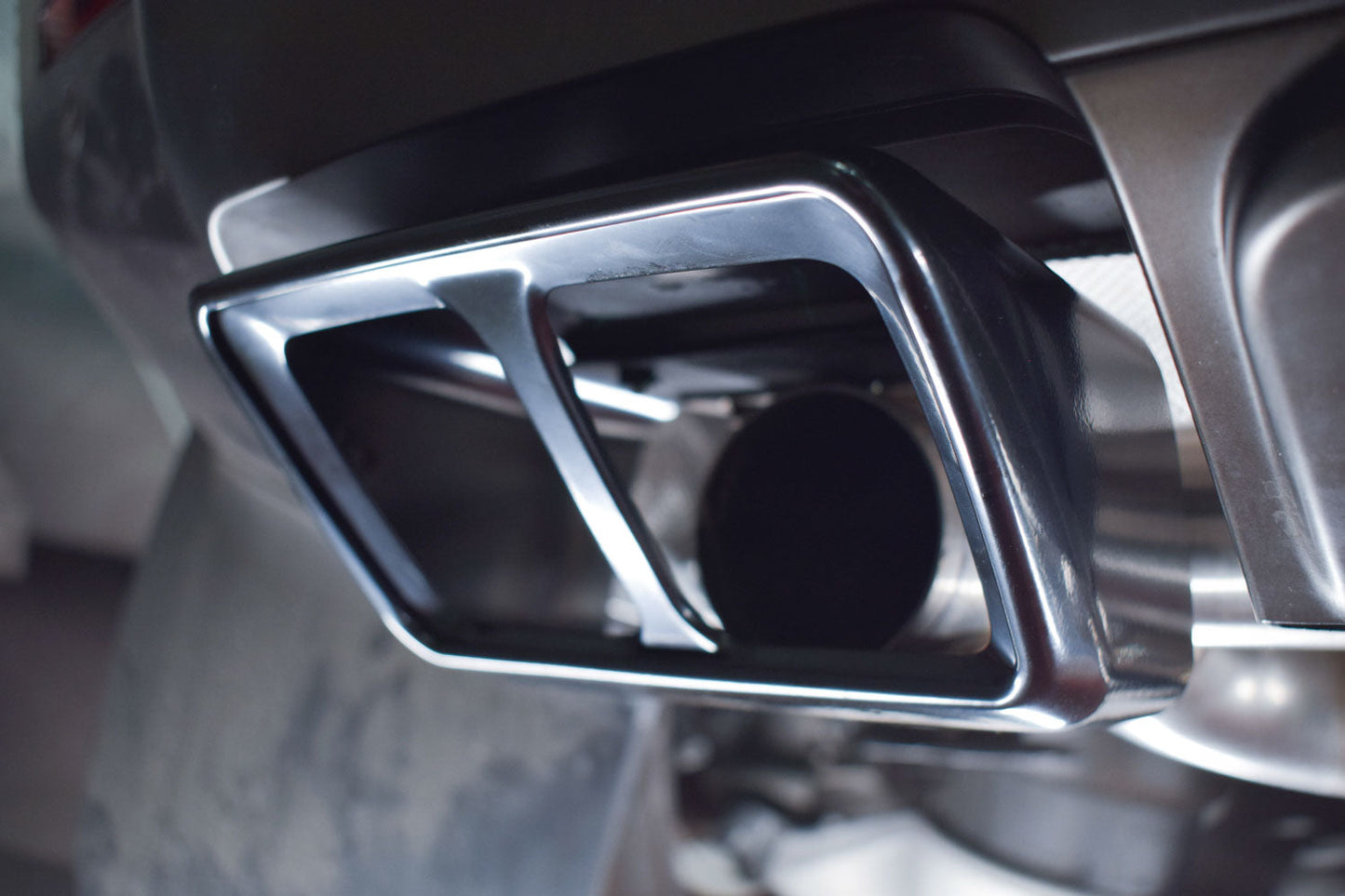 Land Rover Defender OCTA 110 P635 - with Sound Architect