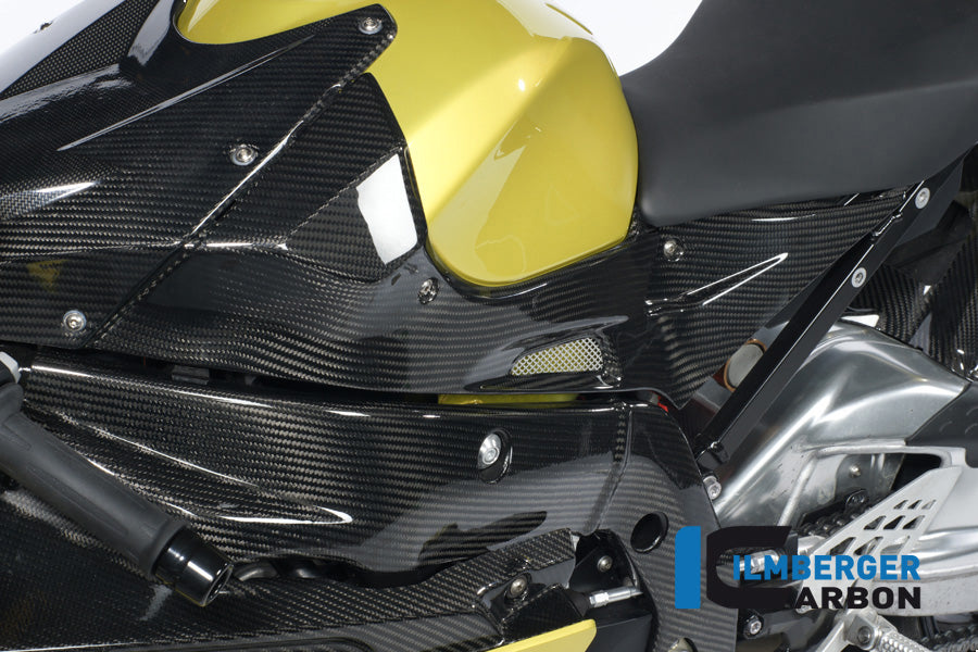 Left side cover on the tank carbon