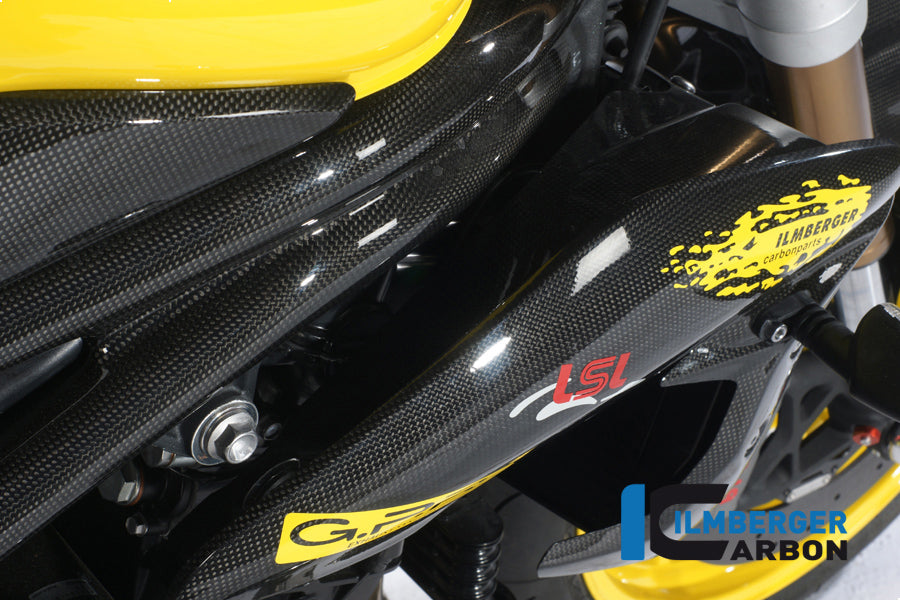 Side cover above the radiator right carbon