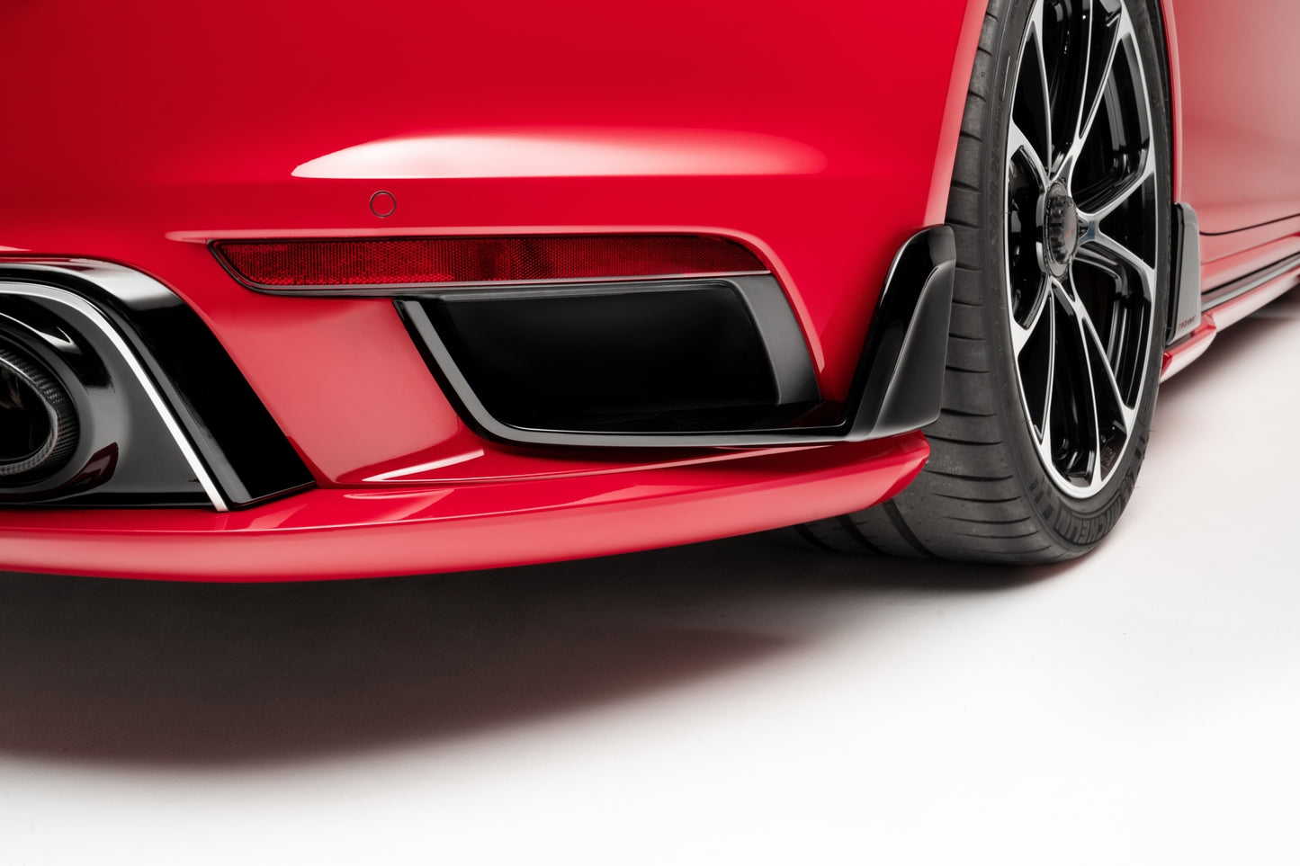 Porsche 992 Turbo / Turbo S (992.1) Air outlet rear bumper
