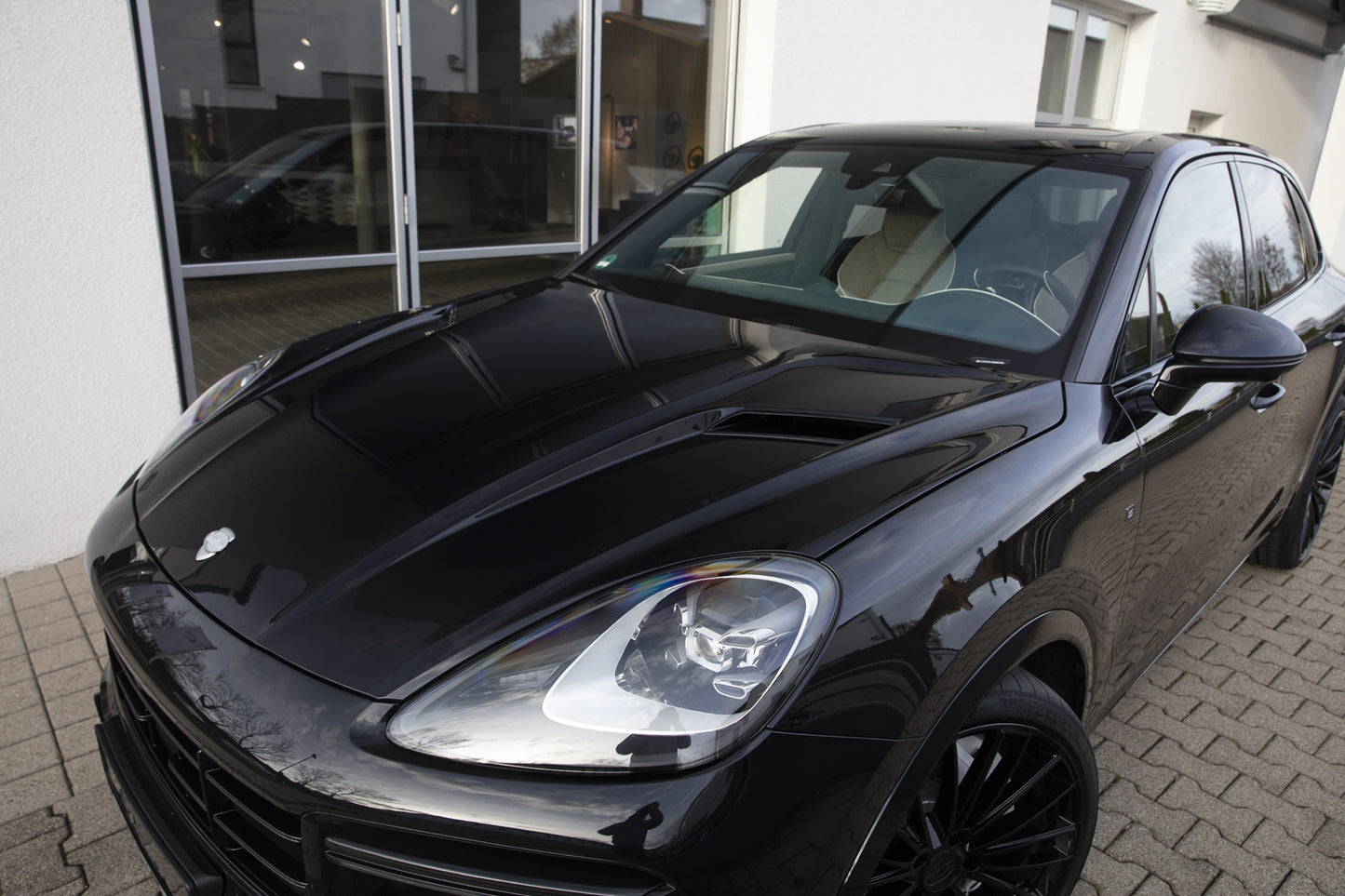 Porsche 9YA Cayenne / Coupe from model year 2018 Aero hood in carbon fiber