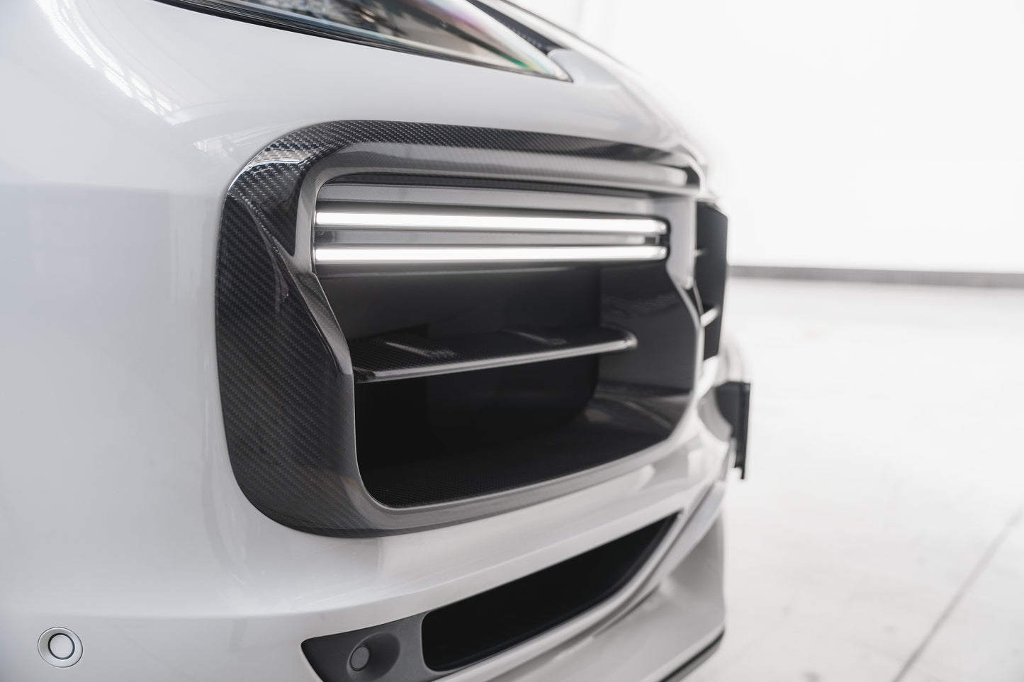 Porsche 9YA Cayenne Turbo GT from model year 2022 only E3.1 Frame Air Intake