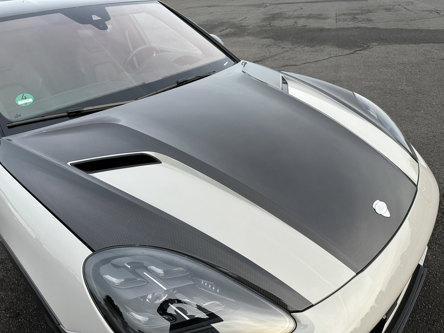 Porsche 9YA Cayenne / Coupe from model year 2018 Aero hood in carbon fiber