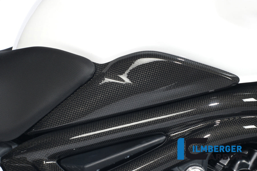 Tank side cover right Carbon