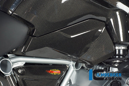 lower tank cover right / intake pipe cover right carbon