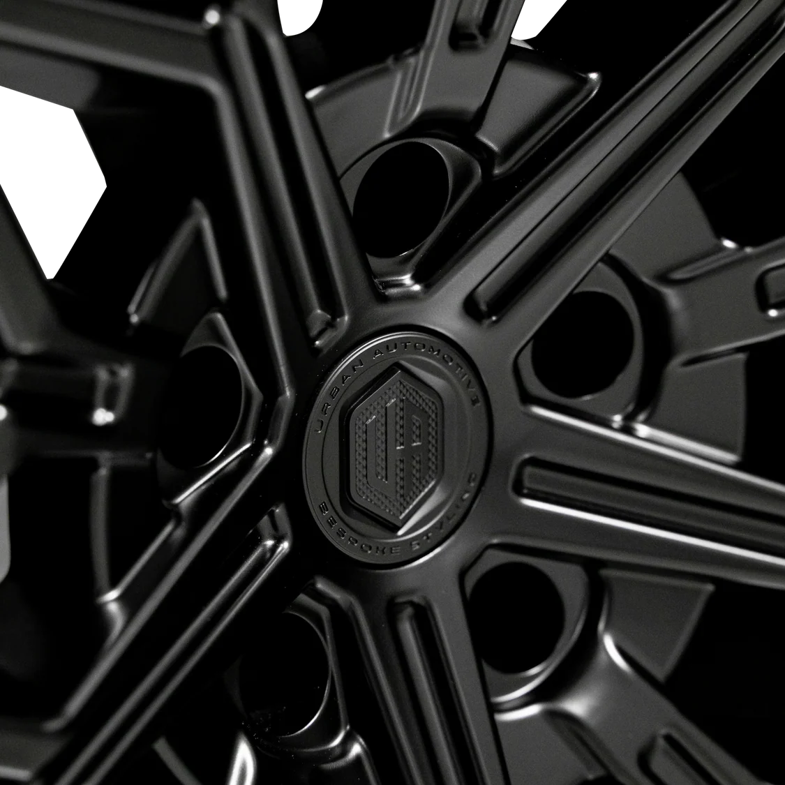 24" UC9 - 5x120 - ET32 - Gloss Black - ET32 (L460/L461)