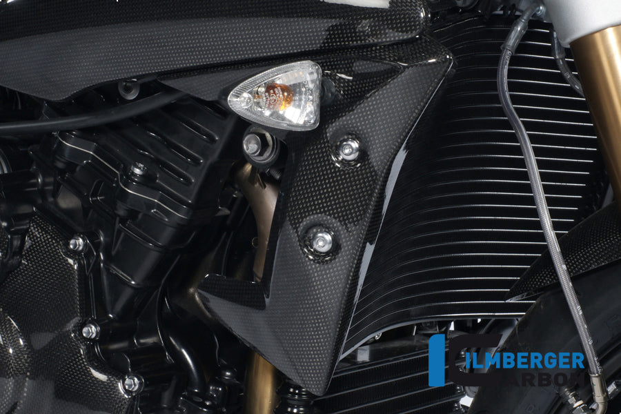 Right radiator cover carbon