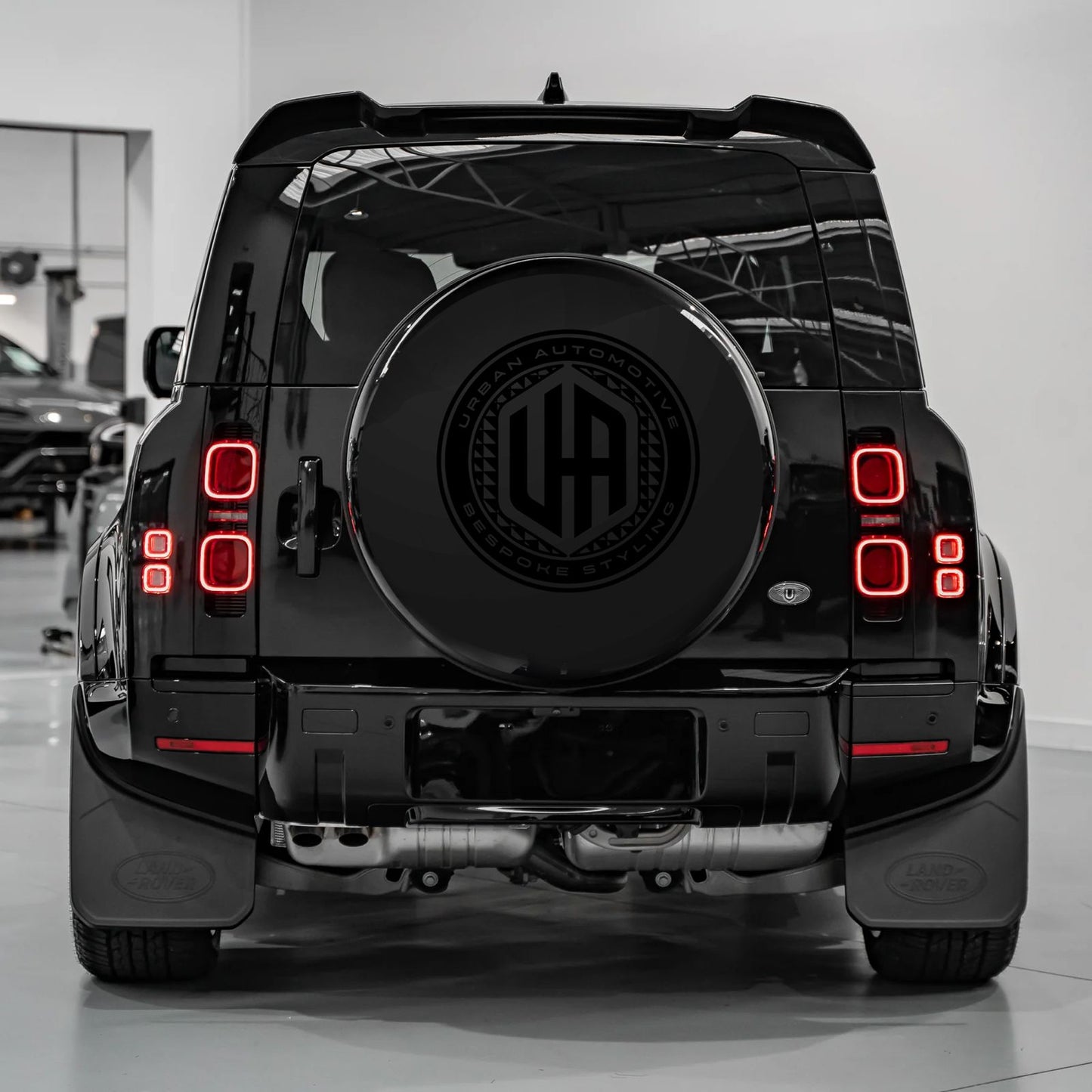 Defender L663 90/110/130 URBAN Semi-Rigid Rear Wheel Cover