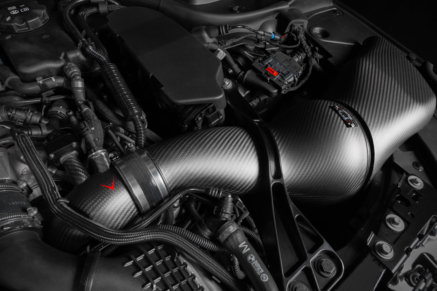 BMW G9X, G90, G99 M5 Carbon Intake